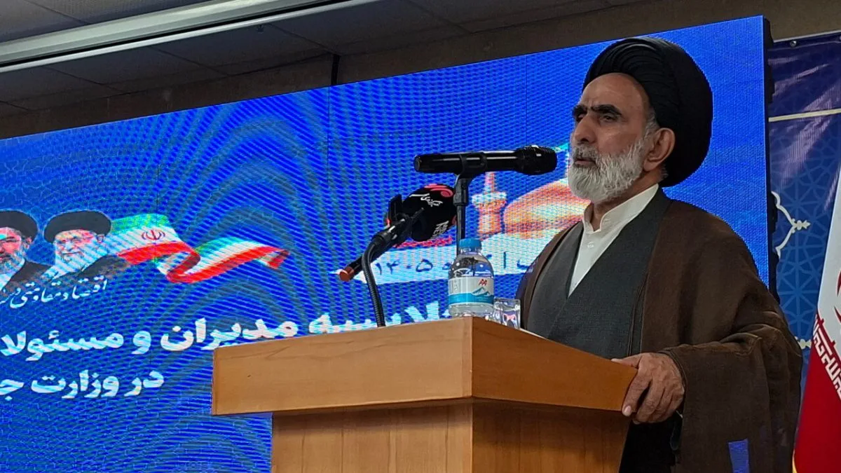 کاهش ضایعات کشاورزی و مقابله با جنگ روانی دشمن رسالت مهم مدیران است